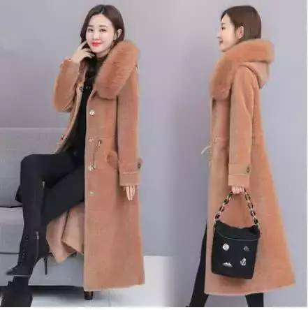 黑色短款面包服怎么搭配哈伦裤,条绒女款加绒哈伦裤配面包服