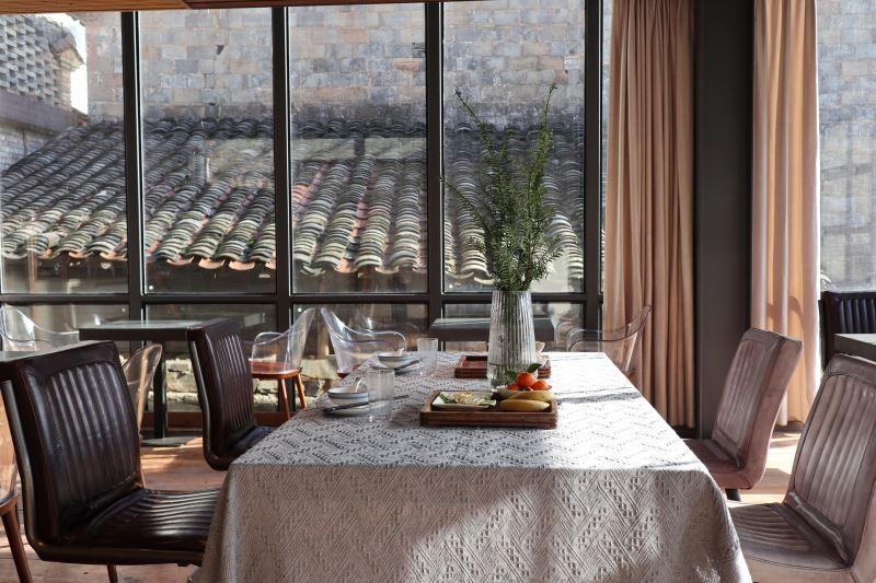 臻选人文度假品牌开山之作,惊艳问世,与月途看尽婺源千面之美