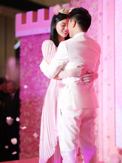 奚梦瑶何猷君求婚戒指,奚梦瑶何猷君求婚戒指盒