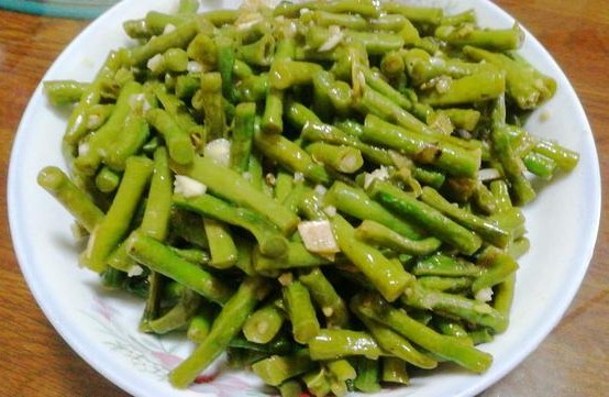 中秋国庆双节快乐丰盛的家宴,国庆中秋双节同庆晚餐