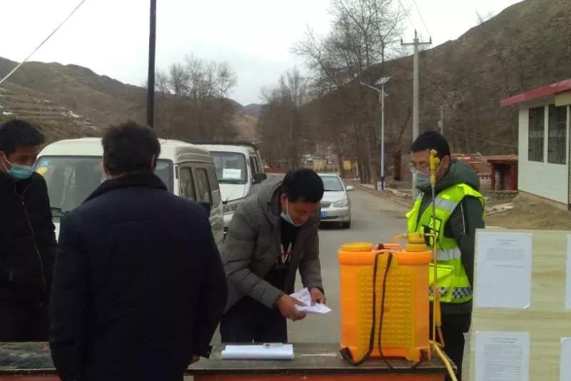 藏巴哇镇巴都村在疫情防控期间的采购“新绝招”