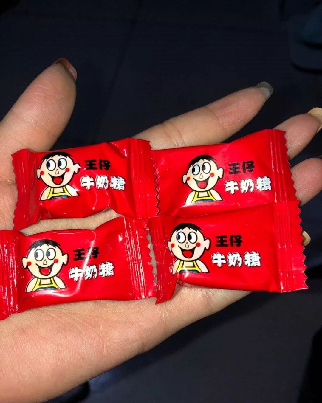 胸贴要穿胸罩吗,胸贴怎么穿呀