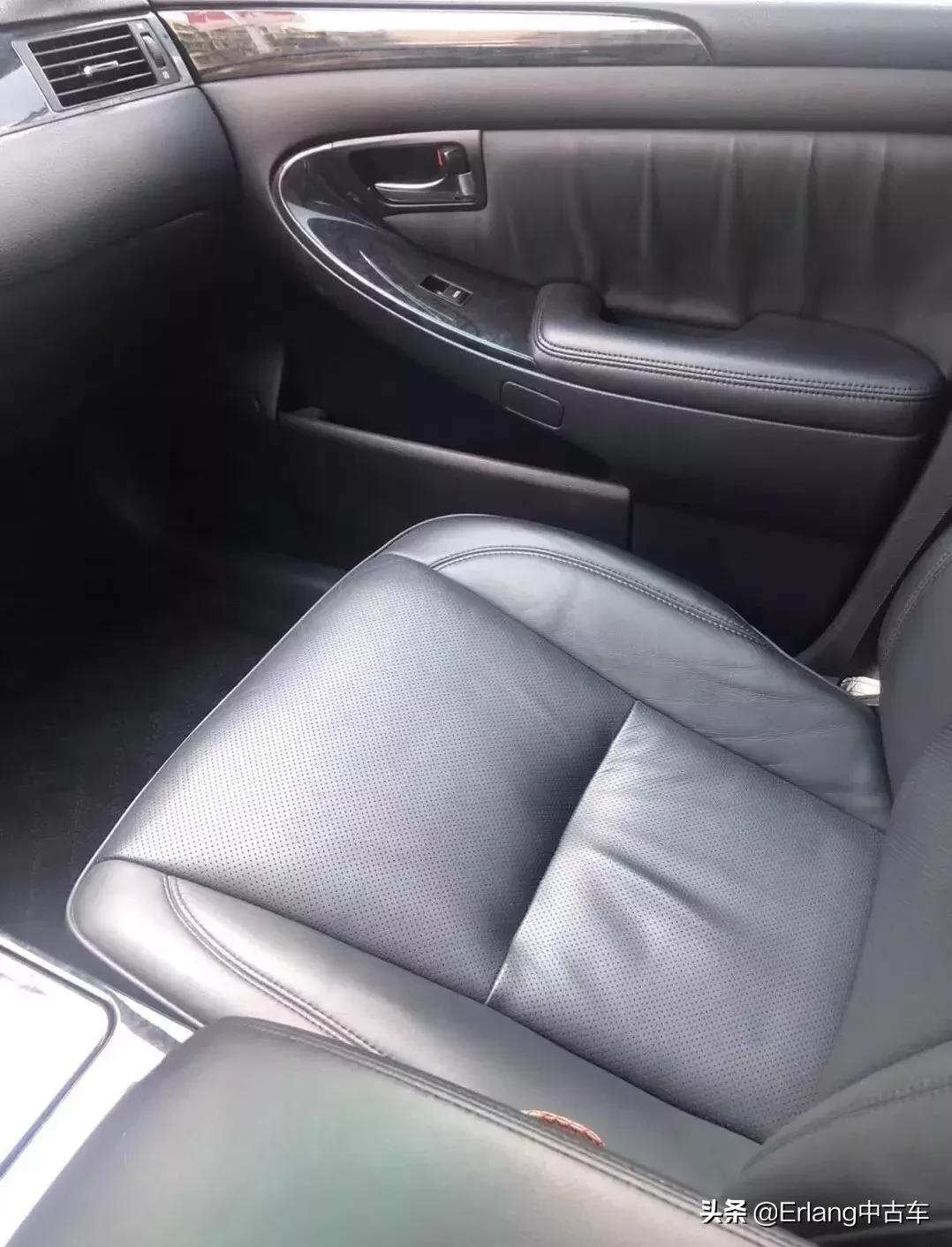 情怀皇冠最经典的12代,全新十六代丰田皇冠