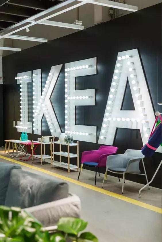 一个颜色火遍全球，净赚44亿！Tiffany到底使了什么大招？