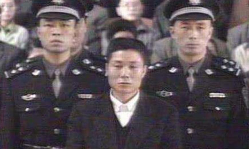 悍匪张君大案纪实,十大悍匪张君杀人案