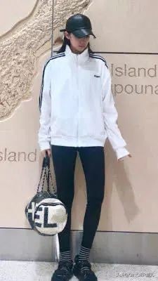 百元就能买到明星同款店铺,百元平价衣服明星