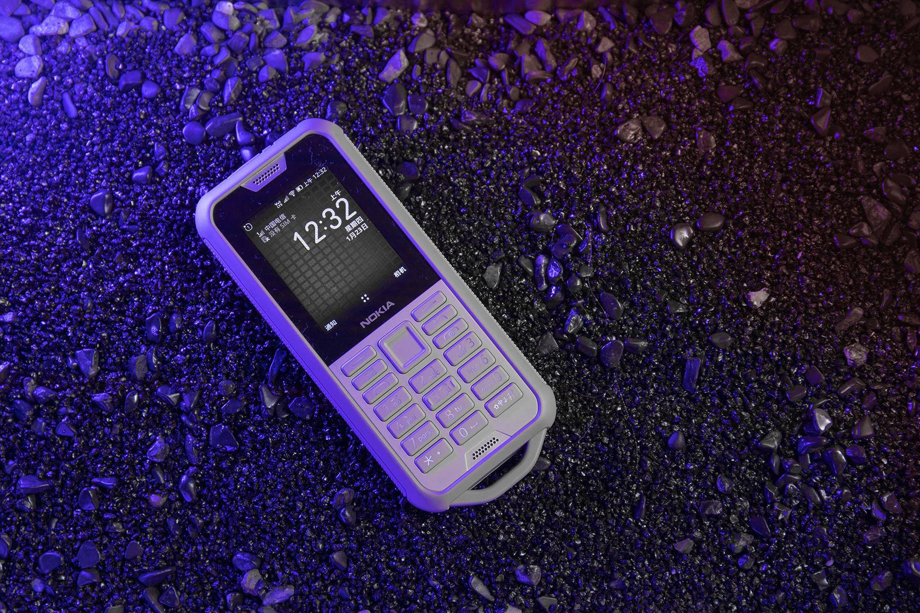 砸核桃的诺基亚,诺基亚800三防