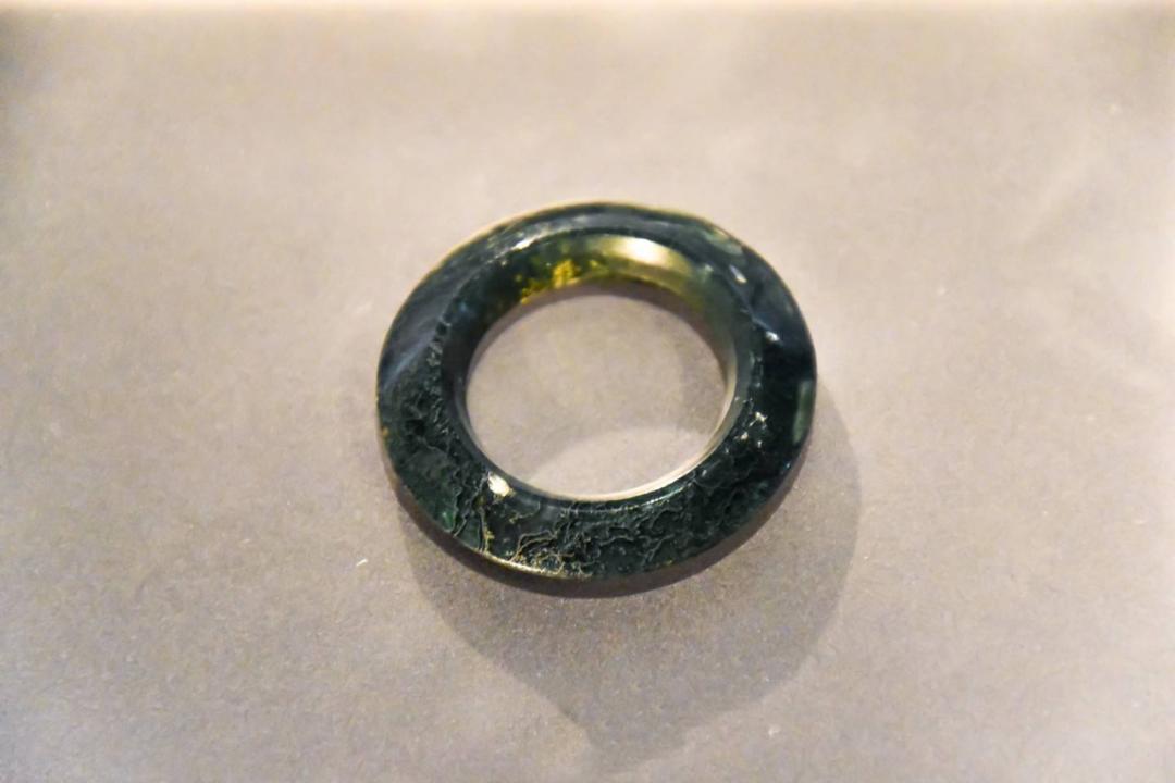 无瑕胜玉美意思,无瑕胜玉美至洁过冰清的意思