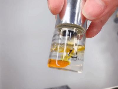 明星童颜秘诀，每1秒卖出10瓶的TA，素人高呼有效淡纹、去暗沉！