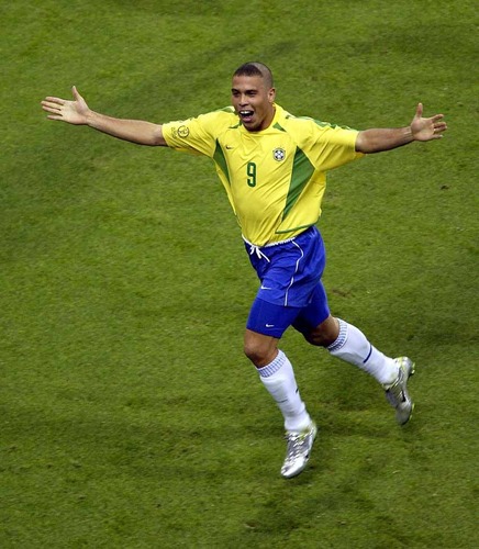 c罗梅西有罗纳尔多厉害吗,梅西和C罗全方位对比