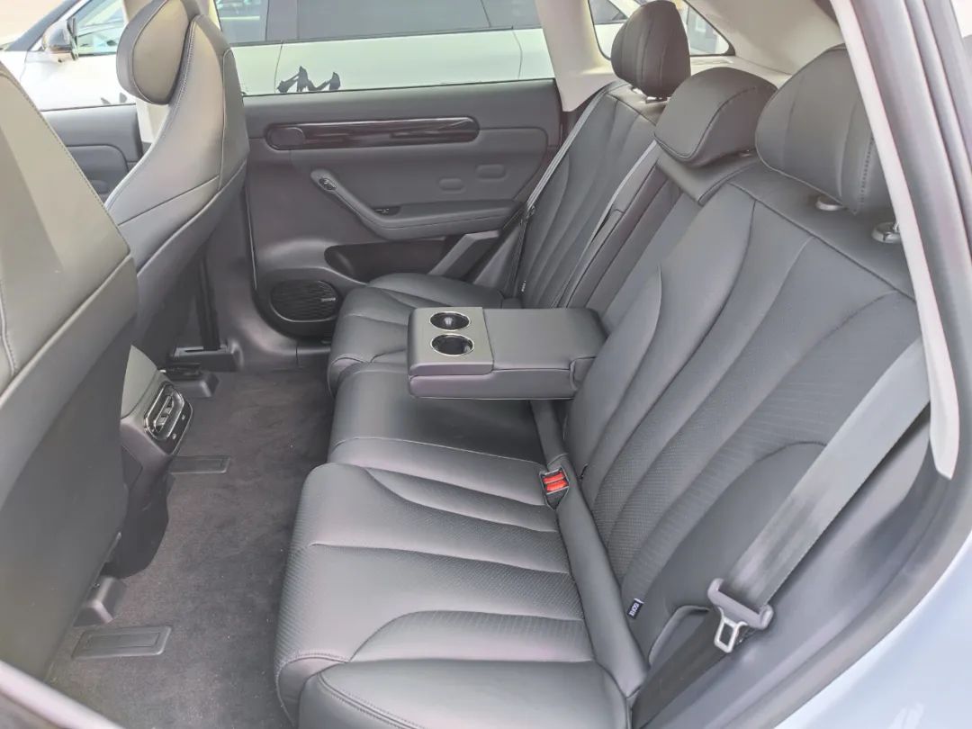 零跑c11纯电版深度试驾,零跑c11汽车试驾视频