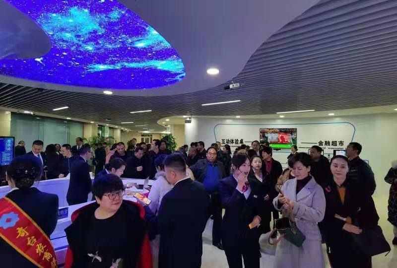 奇台农商银行重启“金融夜市”,奇台县农商银行金融夜市