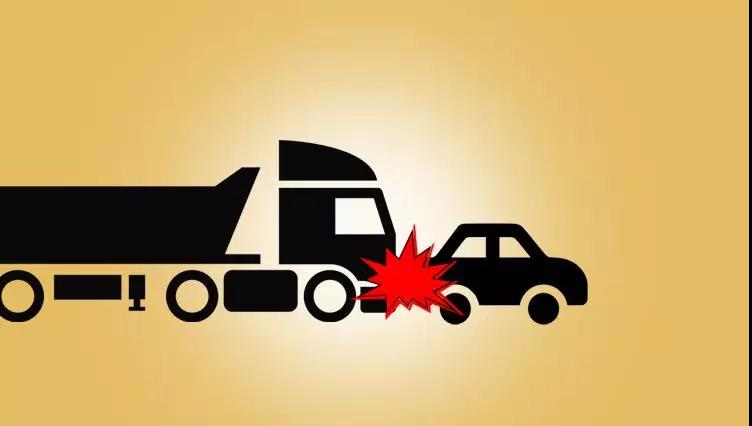 开车遇到流氓车,开车遭遇强行加塞交警教你一招