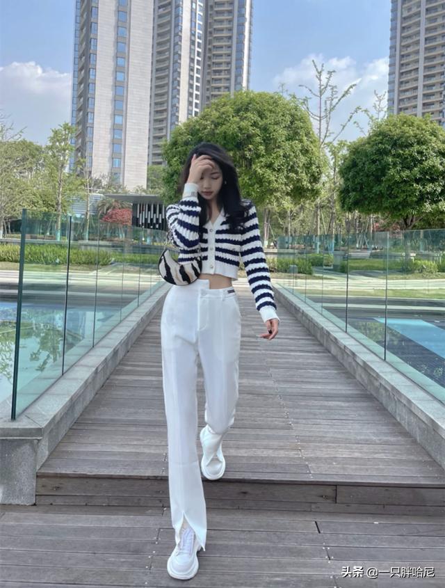 裤子过时不要扔改个潮流穿,不穿的牛仔裤先别扔