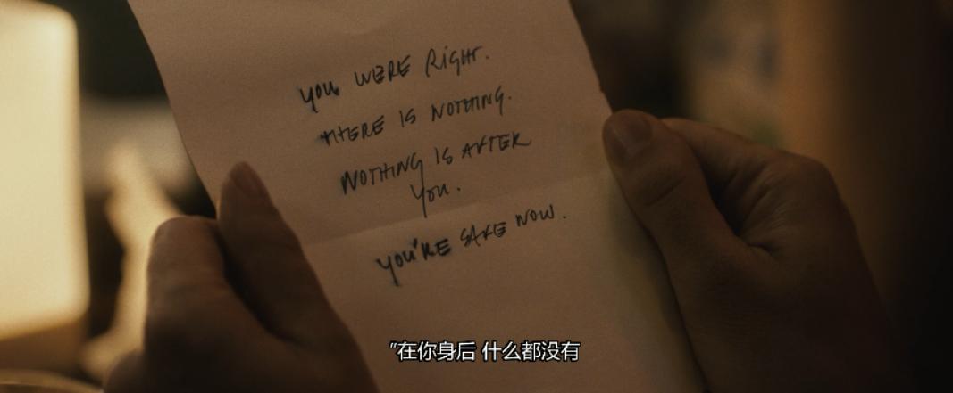 丈夫离奇自杀，竟化作鬼魂留在家中？看一眼镜子，没那么简单……