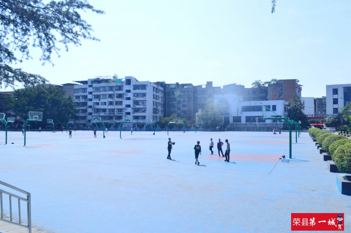 钟鼓楼回忆,荣县中学高中回忆