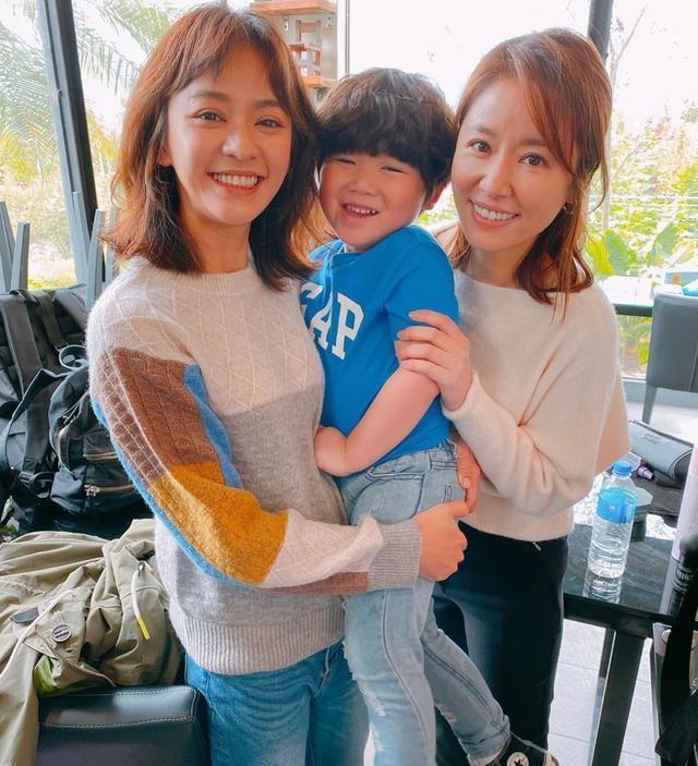 林心如夸陈意涵很会说,林心如和陈意涵谈坐月子