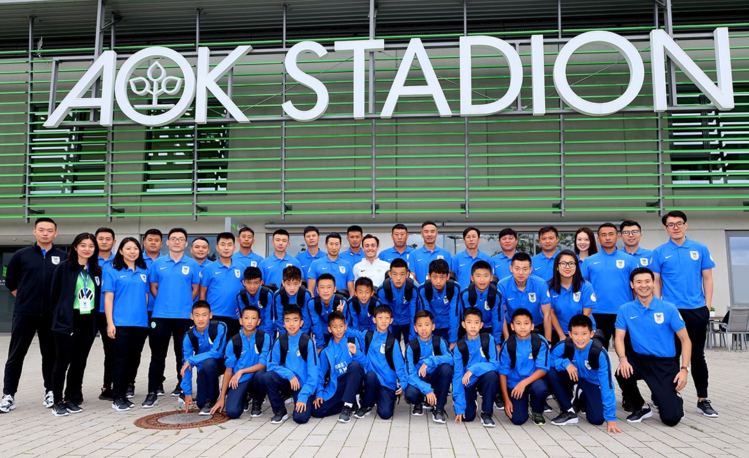 中国足球小将无畏向上砥砺前行,少年强则中国强足球