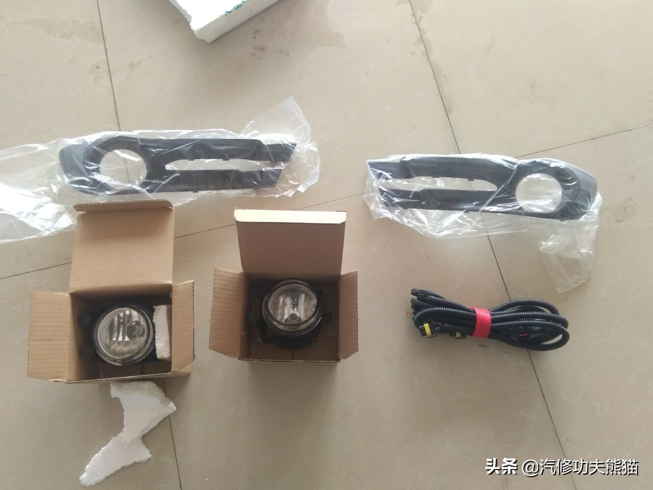 别克凯越换车灯灯泡,别克凯越换车灯