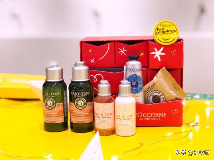 dior圣诞礼盒护肤套装,dior2018彩妆盒