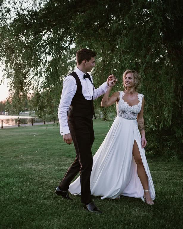 奶爸联队！曼联5人宣布妻子女友有喜，为了奶粉钱也得更努力踢球