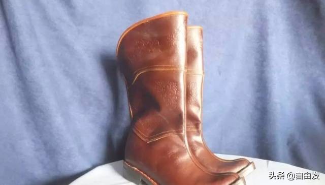 蒙古族传统马靴,蒙古原创服饰黄靴