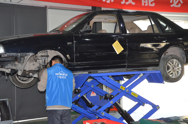 德国考官监考、毕业生供不应求，泰州这所学校的汽修专业“火”了