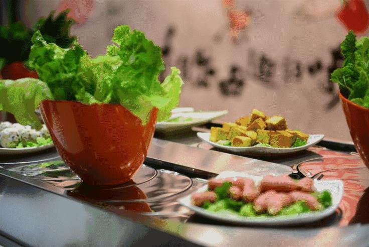 旋转小火锅为什么流行,旋转小火锅为什么没吃多少就饱了