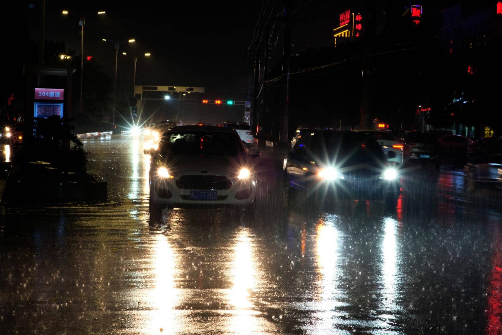 七工匠55mm1.4代镜头怎么样,七工匠55f1.4镜头一代与二代区别