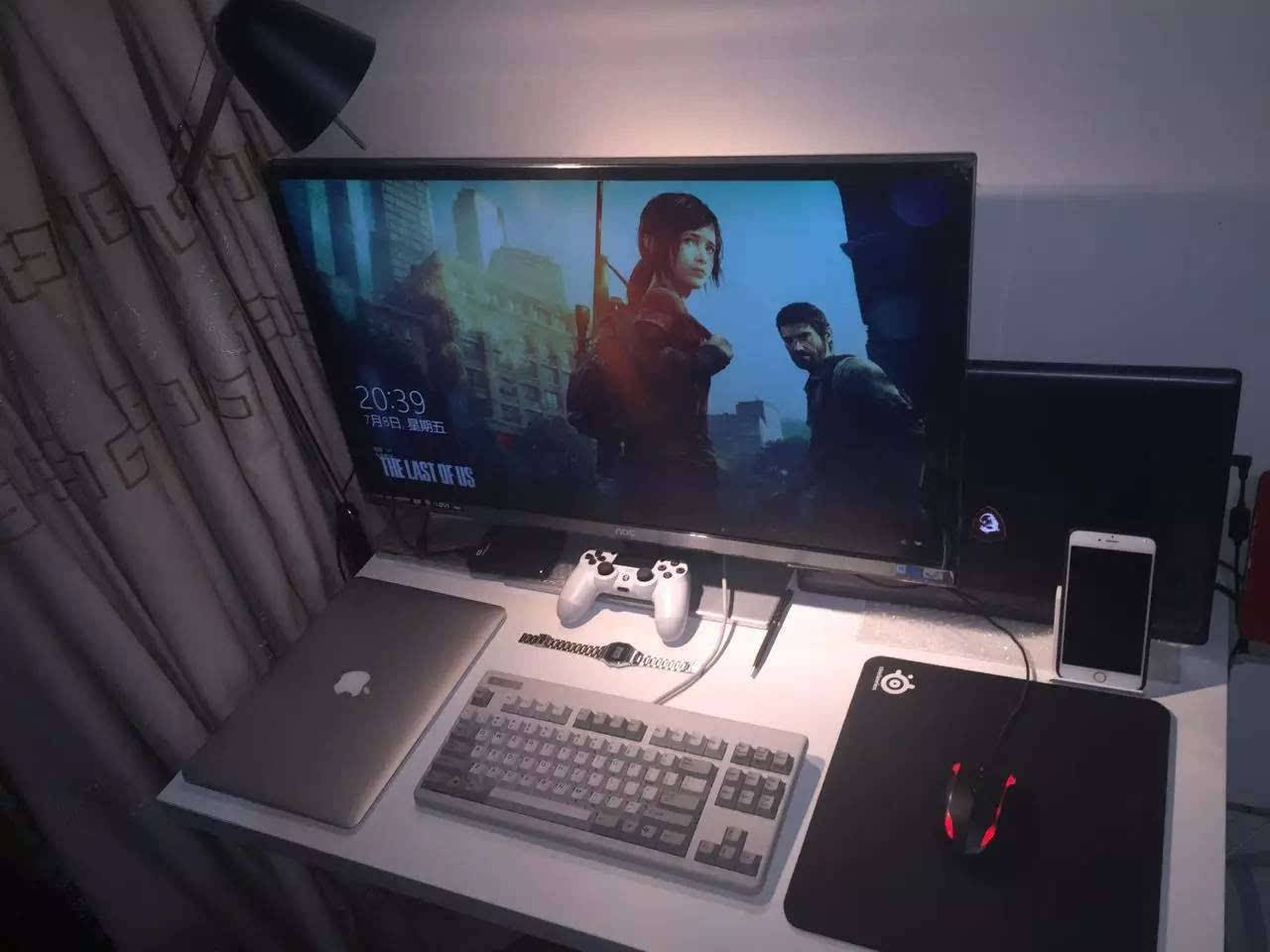 这次还要换电视柜？网友自制御三家主机摆放图，PS5超高超宽