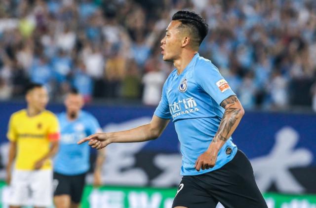 神仙打架！苏宁一方各轰2球，各收1张红牌，握手言和