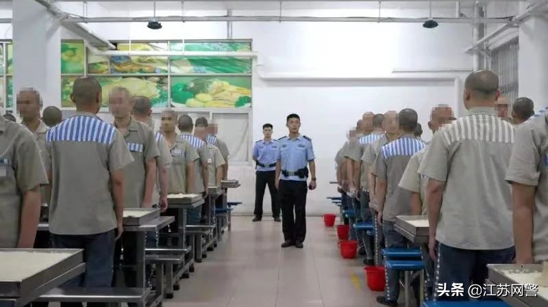 江苏监狱的真实生活记录视频,90后讲述监狱服刑生活