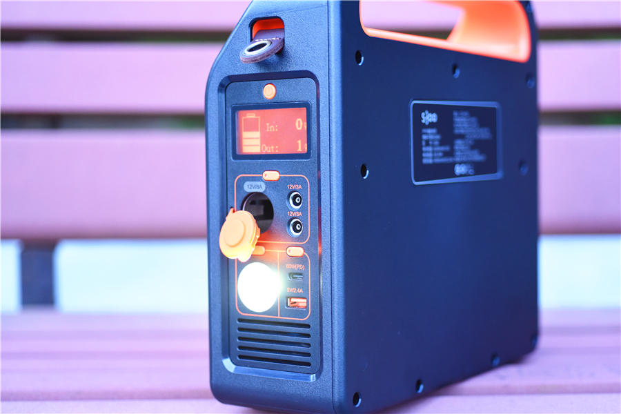 这才是户外露营的正确打开方式!aigo户外储能电源S300体验评测