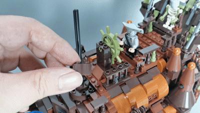 飞翔的荷兰人号为什么能潜水 (鬼船和飞翔的荷兰人号哪个更牛)