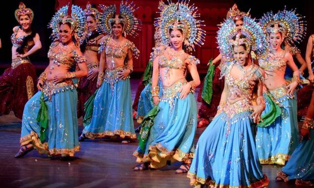 泰国泼水节搞笑事件,泰国泼水节最尴尬的场面