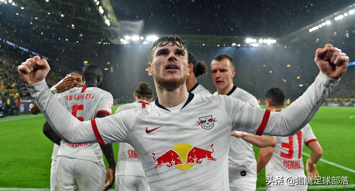 欧冠c罗莱万巅峰对决,梅西c罗莱万个人数据对比图