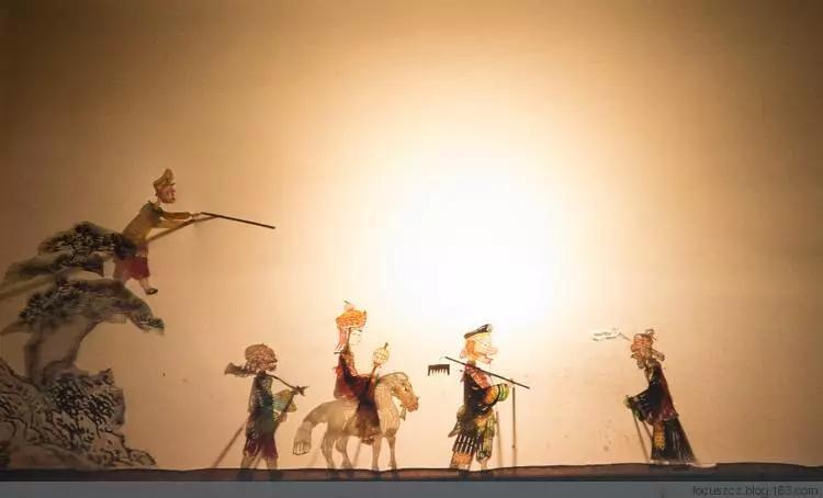 道德经第五十二章治水译文,孙健道德经第五十二章原文及译文