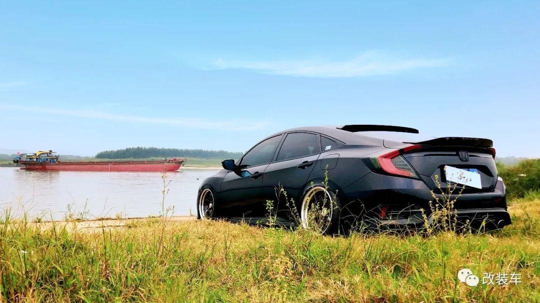 我不再是秒天秒地的10代思域,而是不务正业的手动玩家!