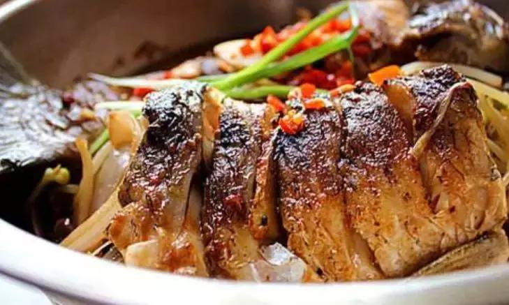 被鱼刺卡喉千万别再喝醋,鱼刺卡喉喝醋有效么