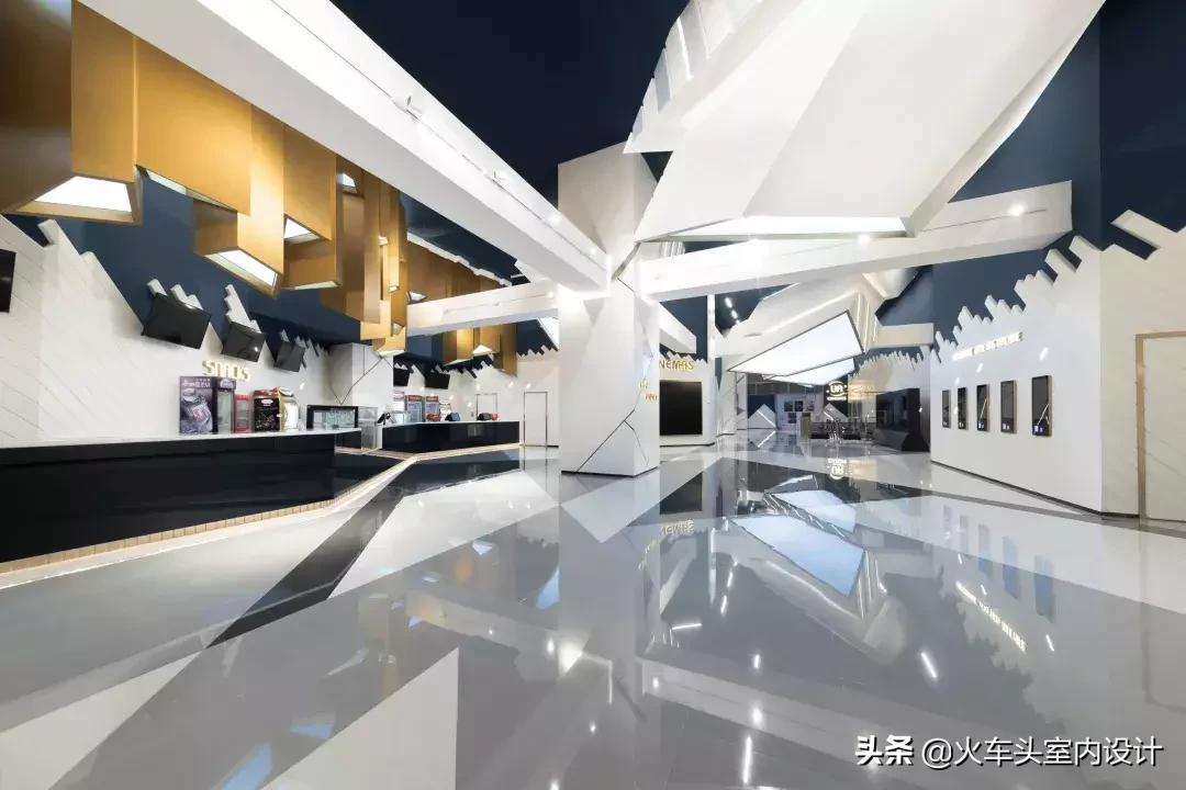 上海梅龙镇UA影院教你如何用灯光修饰极简设计
