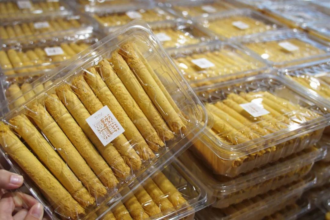 直端零食店“老巢”！好逛到两只手都拿不下