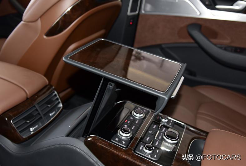 a8lw12奥迪2023款落地价,奥迪a8lw122006款