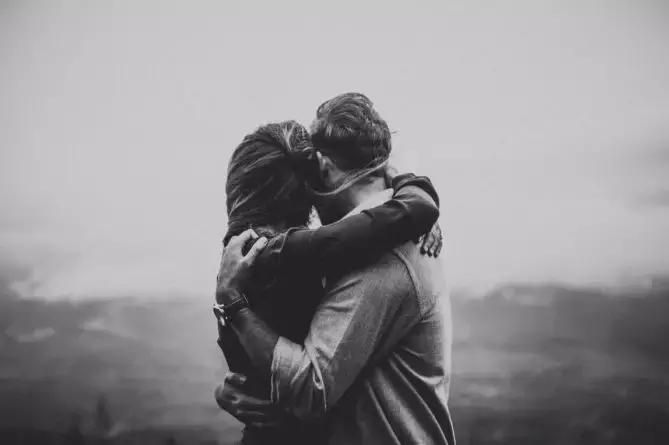 怎么辨别男人在外面找过女人,怎么查男人在外面有没有女人