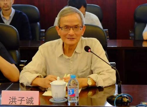 平凡的世界在中国文学史地位,平凡的世界为什么被那么多人喜欢