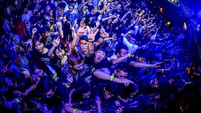 绍兴古镇酒吧一条街,绍兴的酒吧一条街