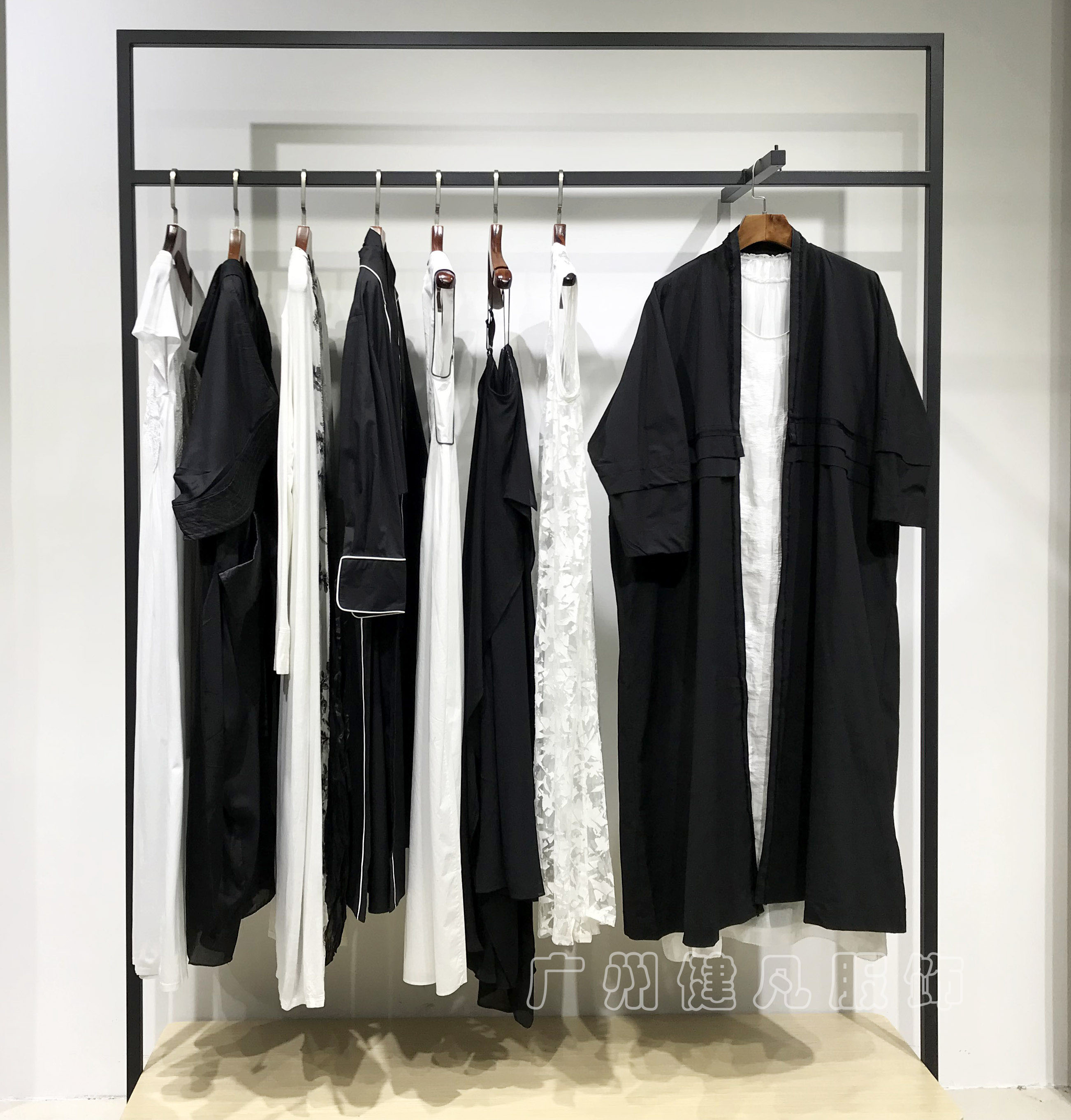 国内潮女装加盟,最新潮流女装加盟店