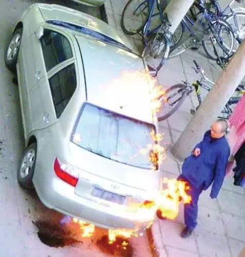 49岁窦唯近照曝光依然仙风道骨,窦唯到底是仙儿还是落魄