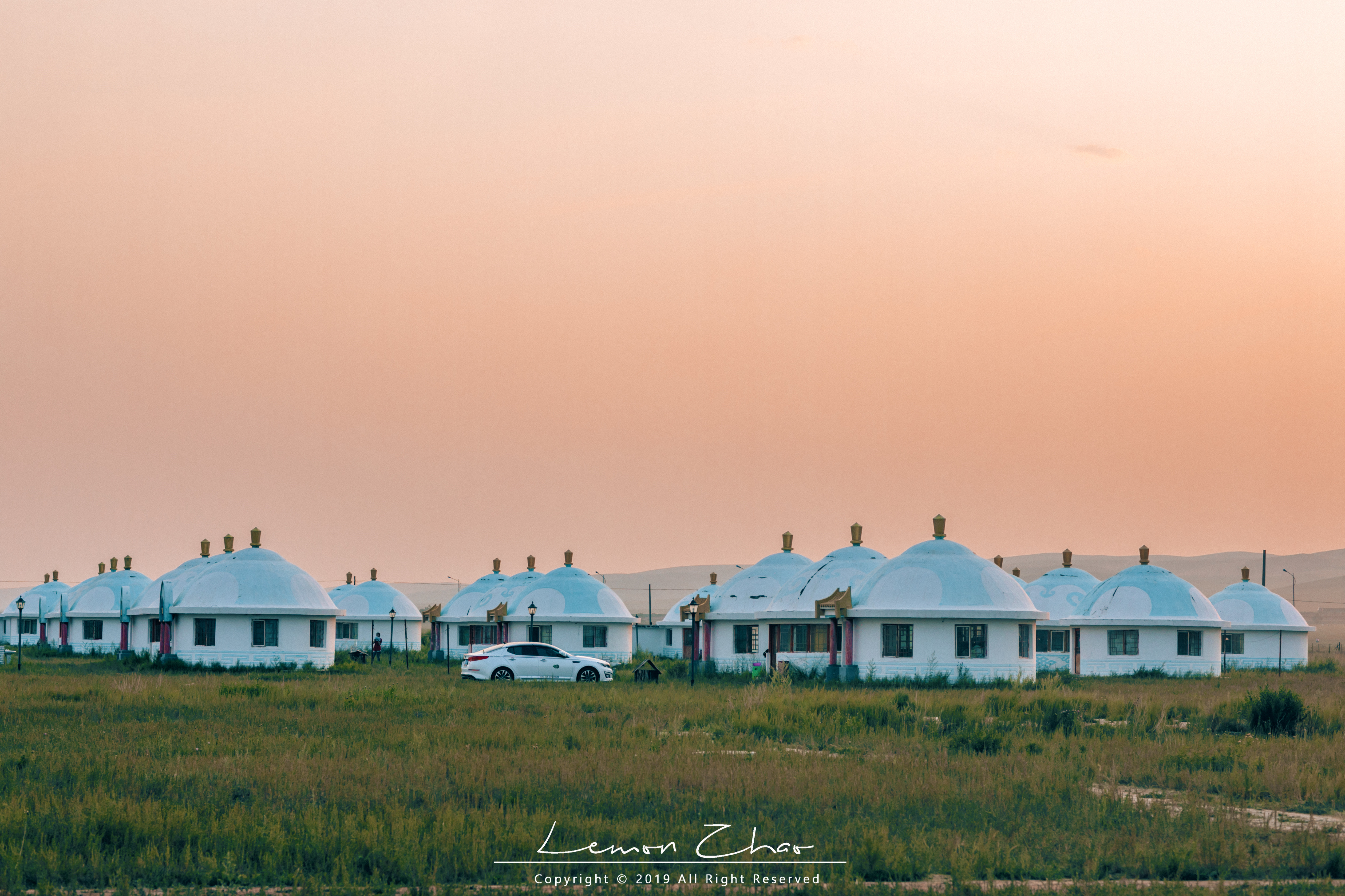 南方人内蒙古骑马体验,南方游客偶遇内蒙古牧民