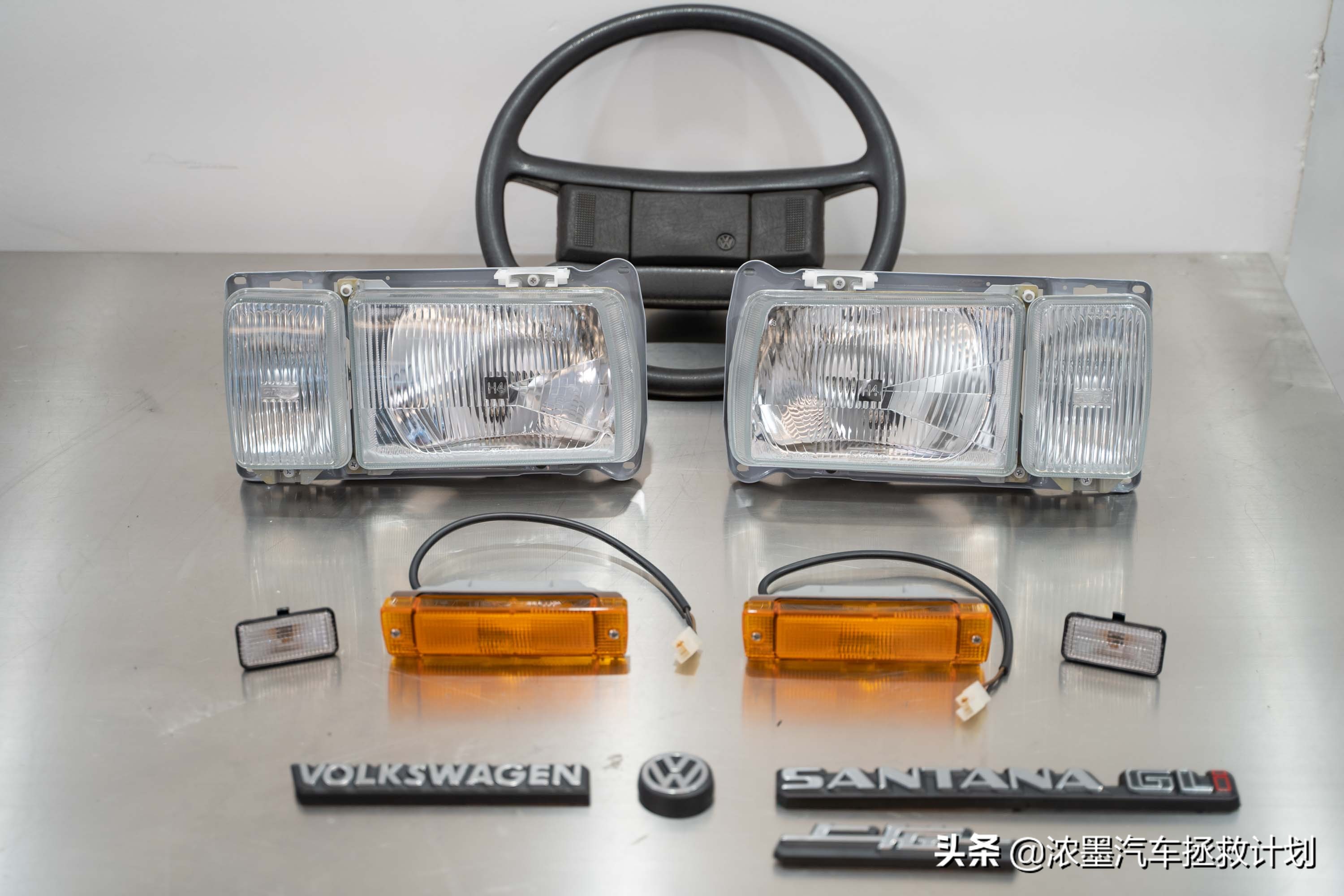 「妙手生花」重建一台战损级桑塔纳，带给它历经千般后的华丽重生