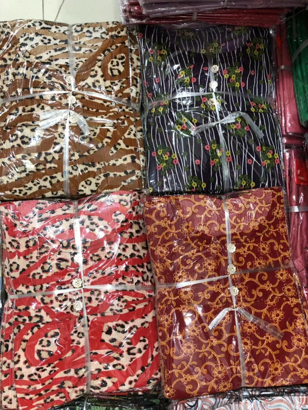 夜市摆摊卖t恤100件货,地摊女装t恤价格